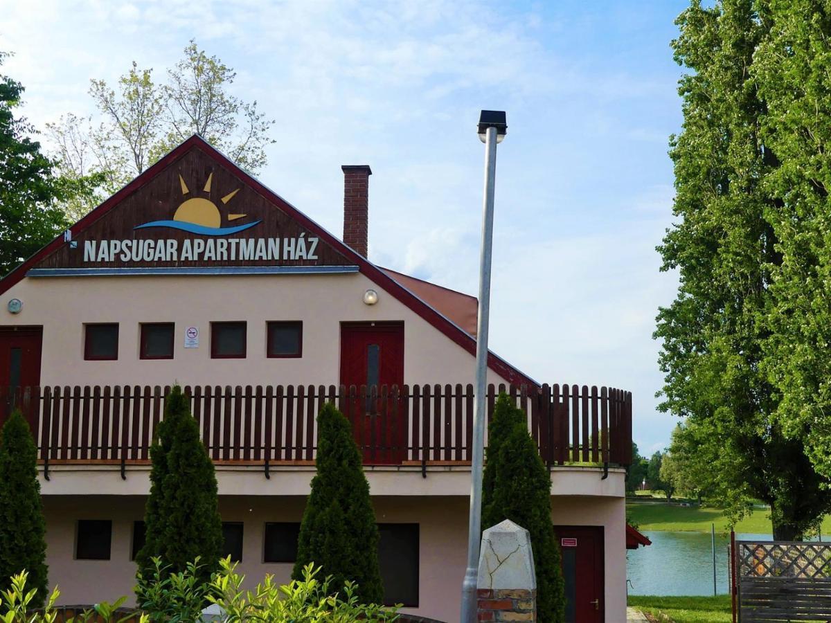 Napsugar Apartman باجة المظهر الخارجي الصورة
